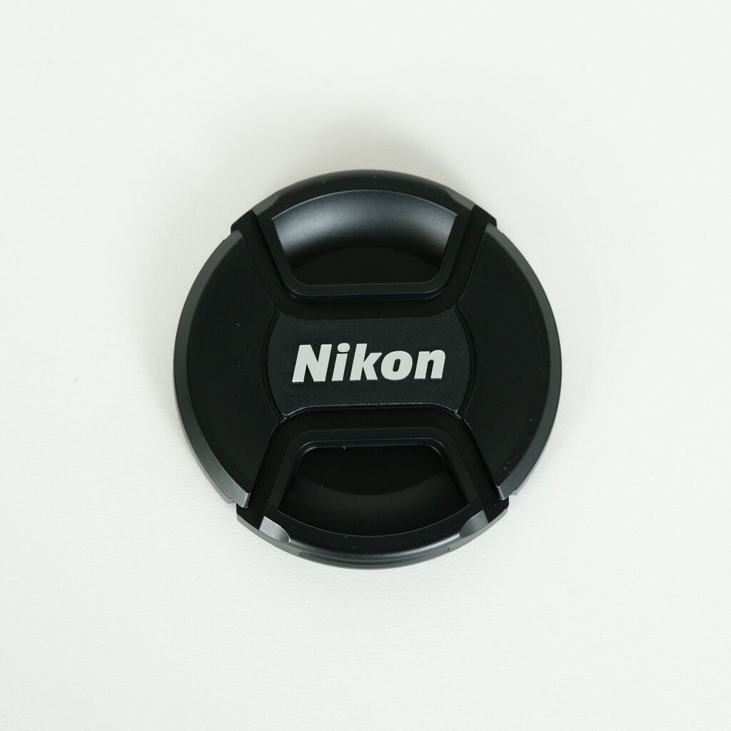 Nikon AF-S DX NIKKOR 18-140mm F3.5-5.6G ED VR Nikon AF-S DX NIKKOR 18-140mm F3.5-5.6G ED VR