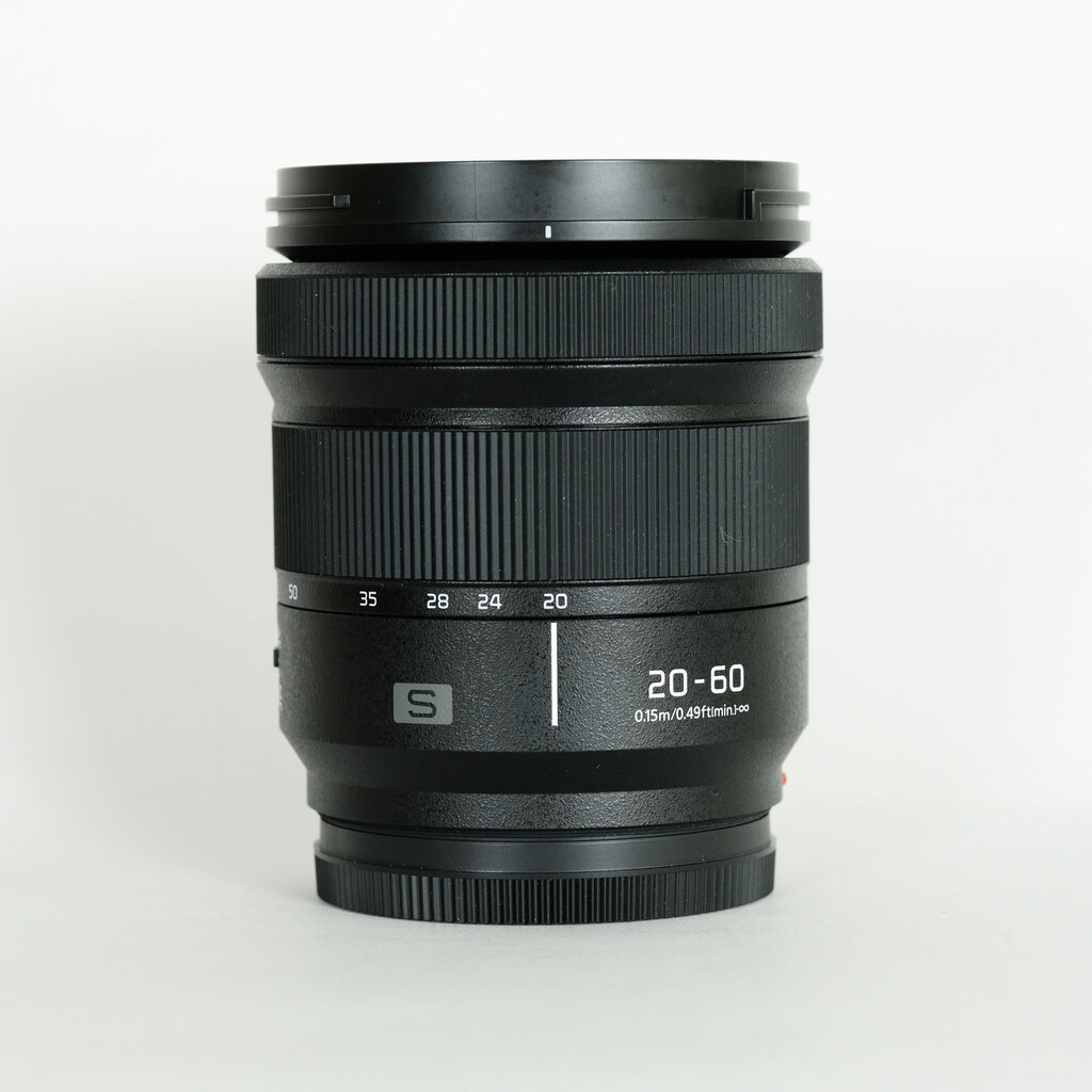Panasonic LUMIX S 20-60mm F3.5-5.6 Panasonic LUMIX S 20-60mm F3.5-5.6