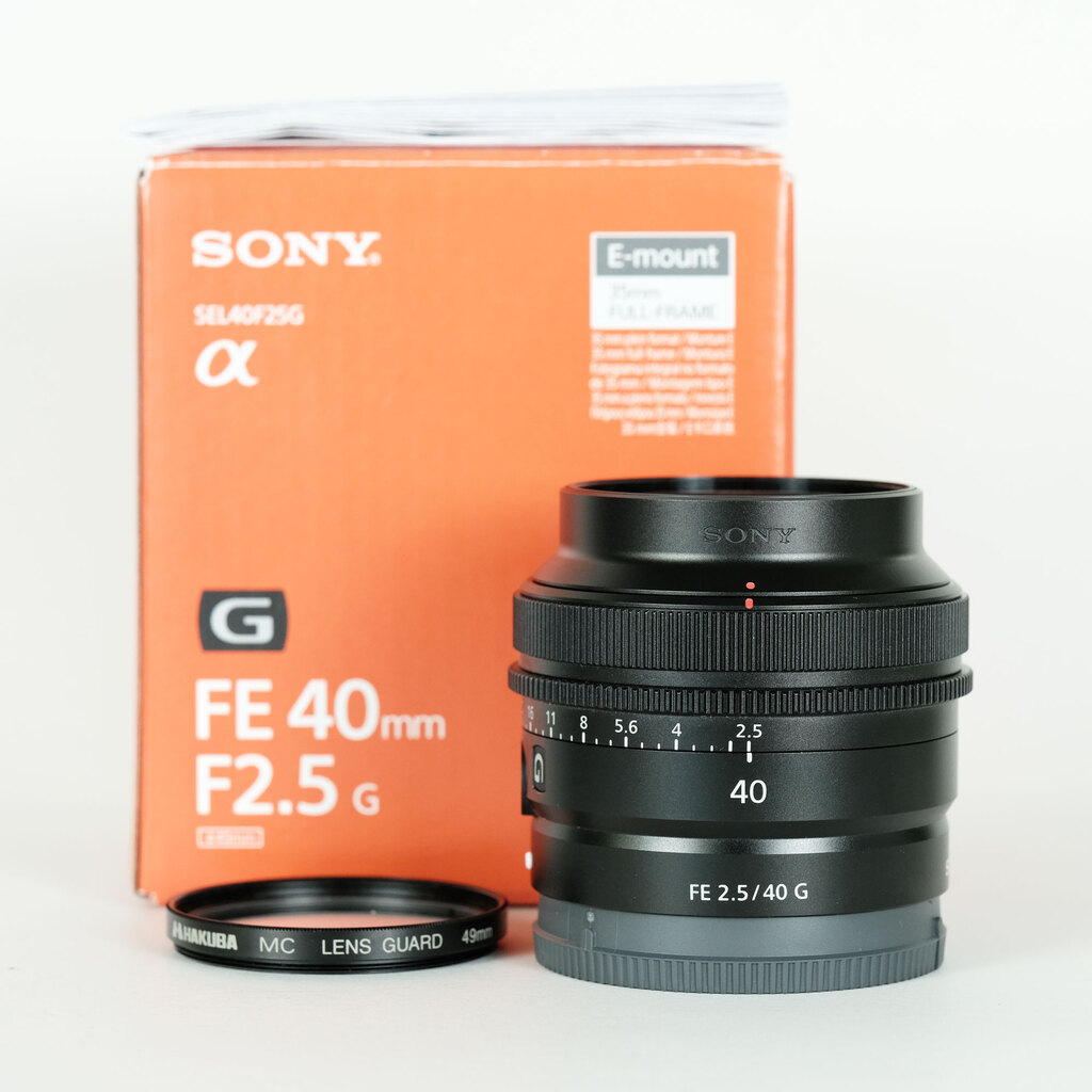 美品　SONY FE 40mm F2.5 G レンズ 保護フィルター付き Amazon.co.jp: SONY(ソニー) 標準単焦点レンズ フルサイズ FE