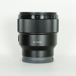 SONY FE 85mm F1.8 SEL85F18 SONY FE 85mm F1.8 SEL85F18