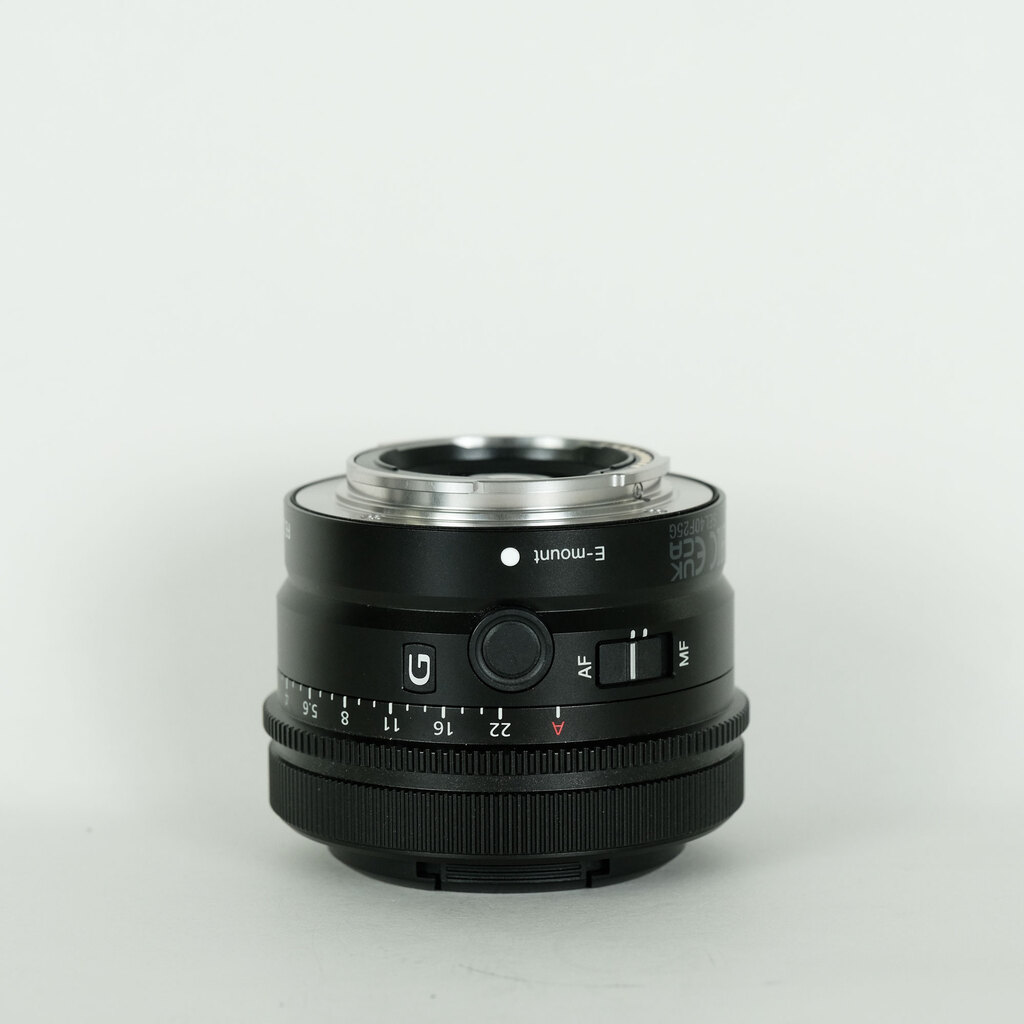 Sony FE 40mm f2.5G 単焦点レンズ　美品 最強のお出かけ用単焦点レンズ！FE 40mm F2.5G レビュー