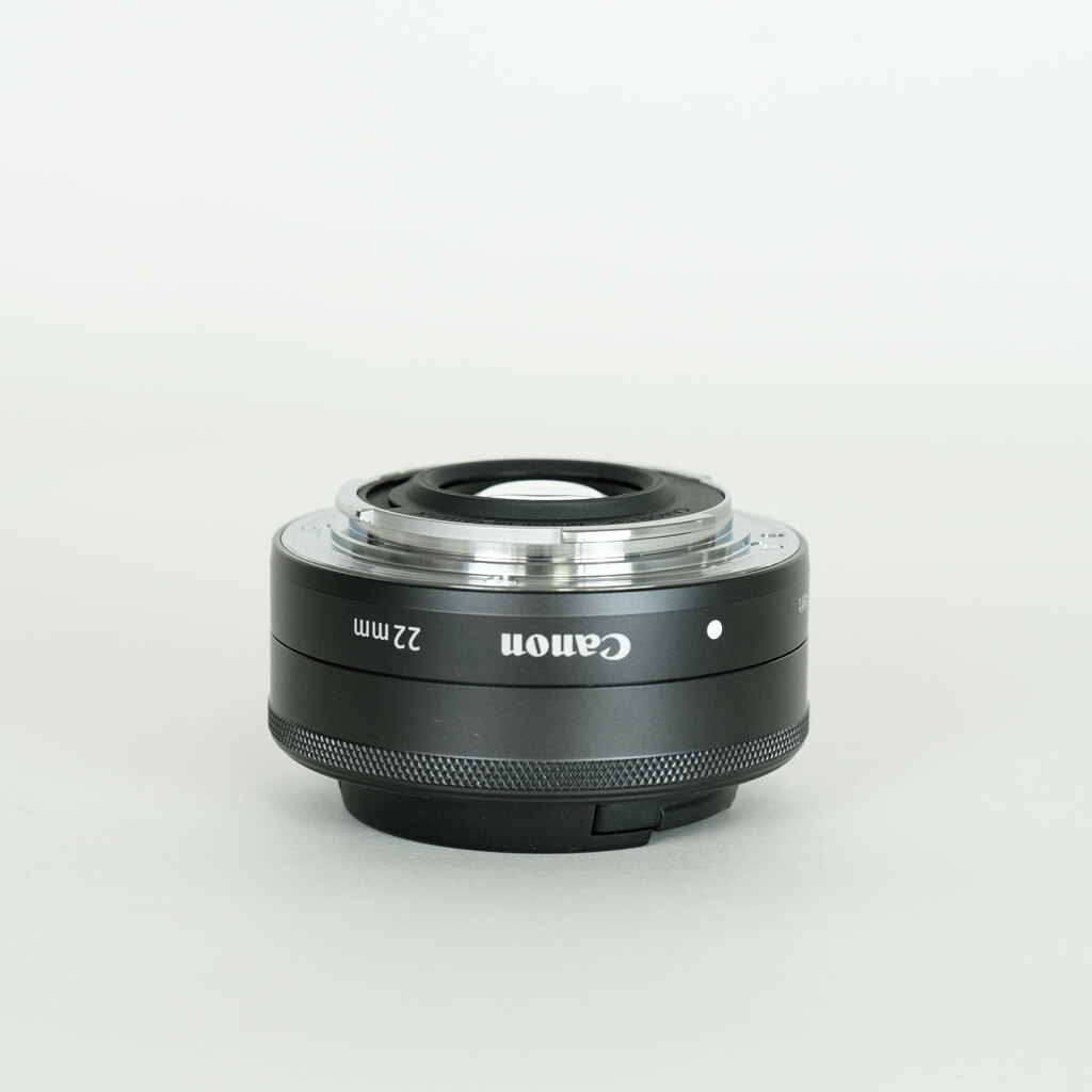 Canon EF-M22mm F2 STM Canon EF-M22mm F2 STM