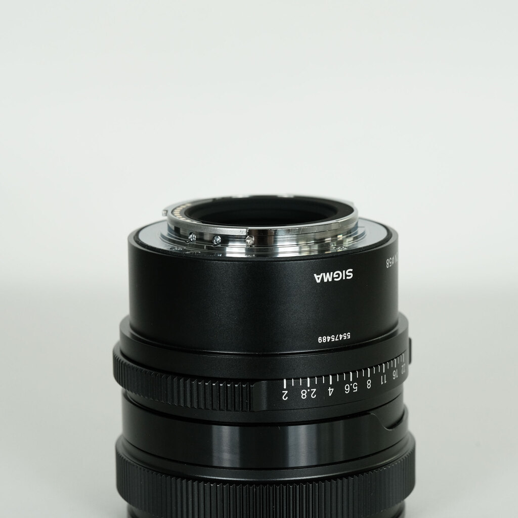 【値下げ】SIGMA 35mm f2.0 DG DN Amazon.com : Sigma 35mm F2.0 DG DN L-Mount : Electronics