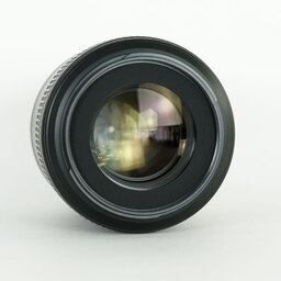 Nikon AF-S VR Micro-Nikkor 105mm f/2.8G IF-ED Nikon AF-S VR Micro-Nikkor 105mm f/2.8G IF-ED