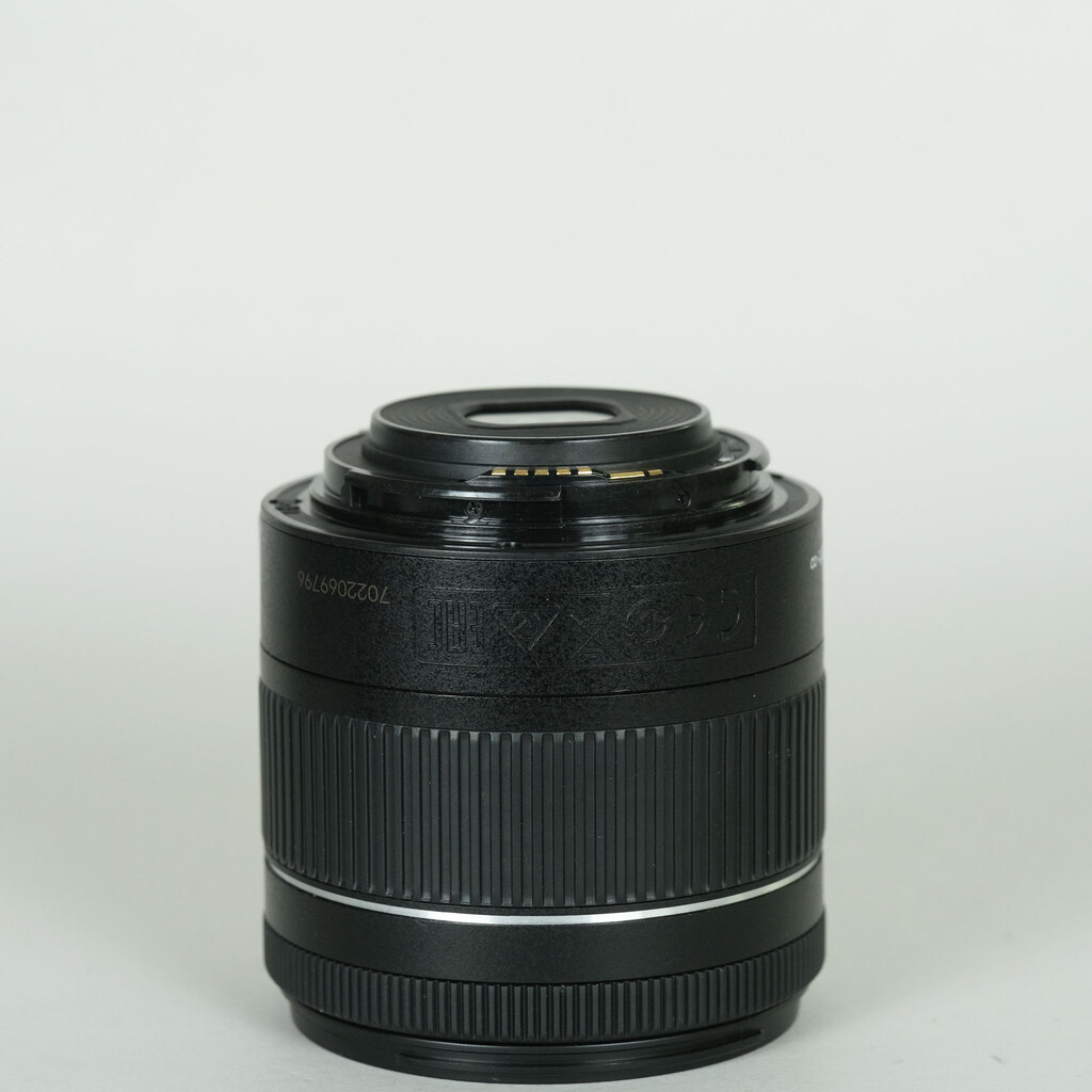 Canon EF-S18-55mm F3.5-5.6 IS STM Canon EF-S18-55mm F3.5-5.6 IS STM