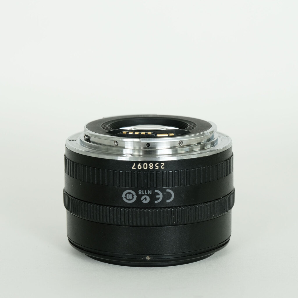 Canon EF35mm F2 Canon EF35mm F2