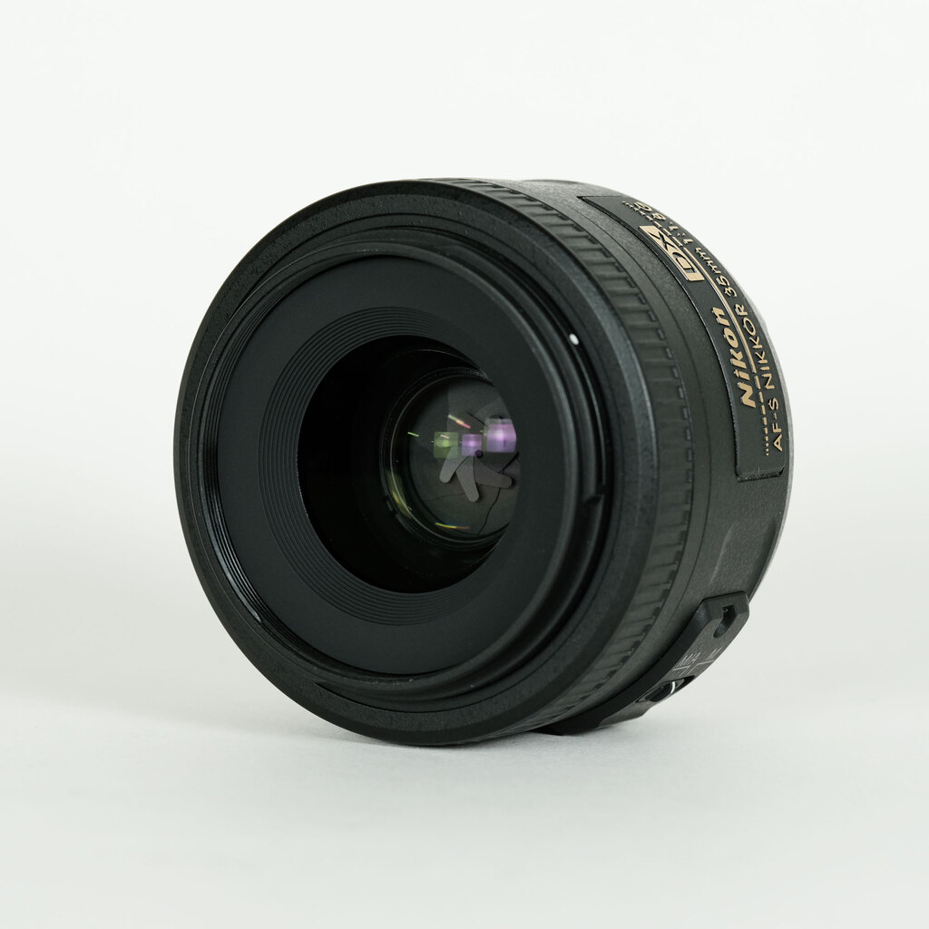 Nikon AF-S DX NIKKOR 35mm f/1.8G