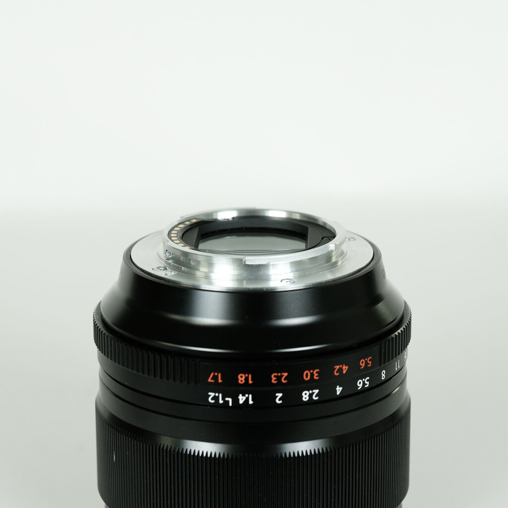 FUJIFILM XF56mmF1.2 R APD