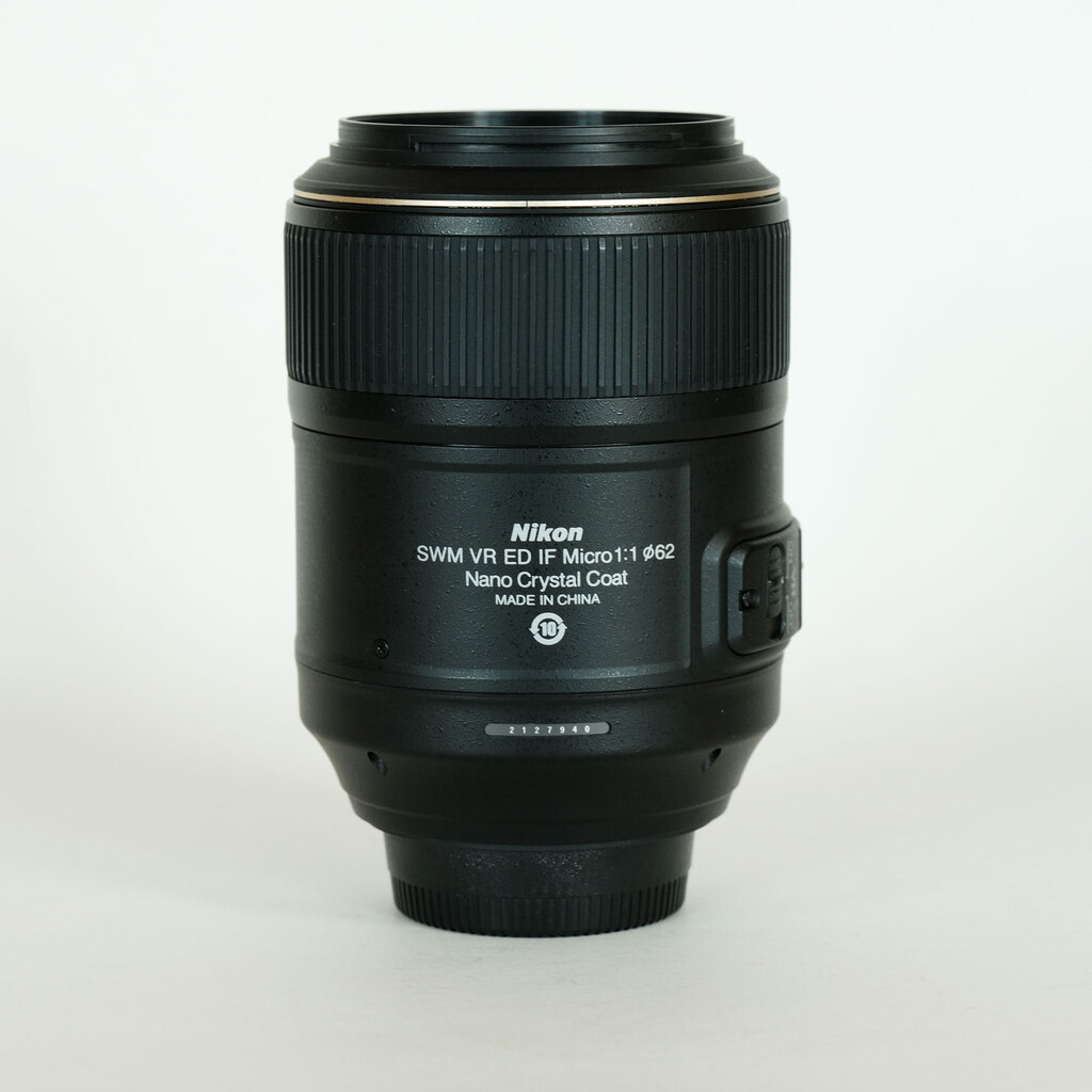 Nikon AF-S VR Micro-Nikkor 105mm f/2.8G IF-ED