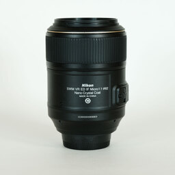 Nikon AF-S VR Micro-Nikkor 105mm f/2.8G IF-ED