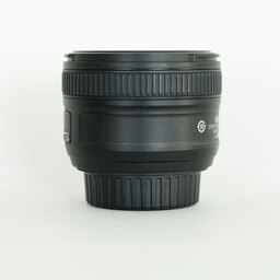 Nikon AF-S NIKKOR 50mm f/1.8G Nikon AF-S NIKKOR 50mm f/1.8G