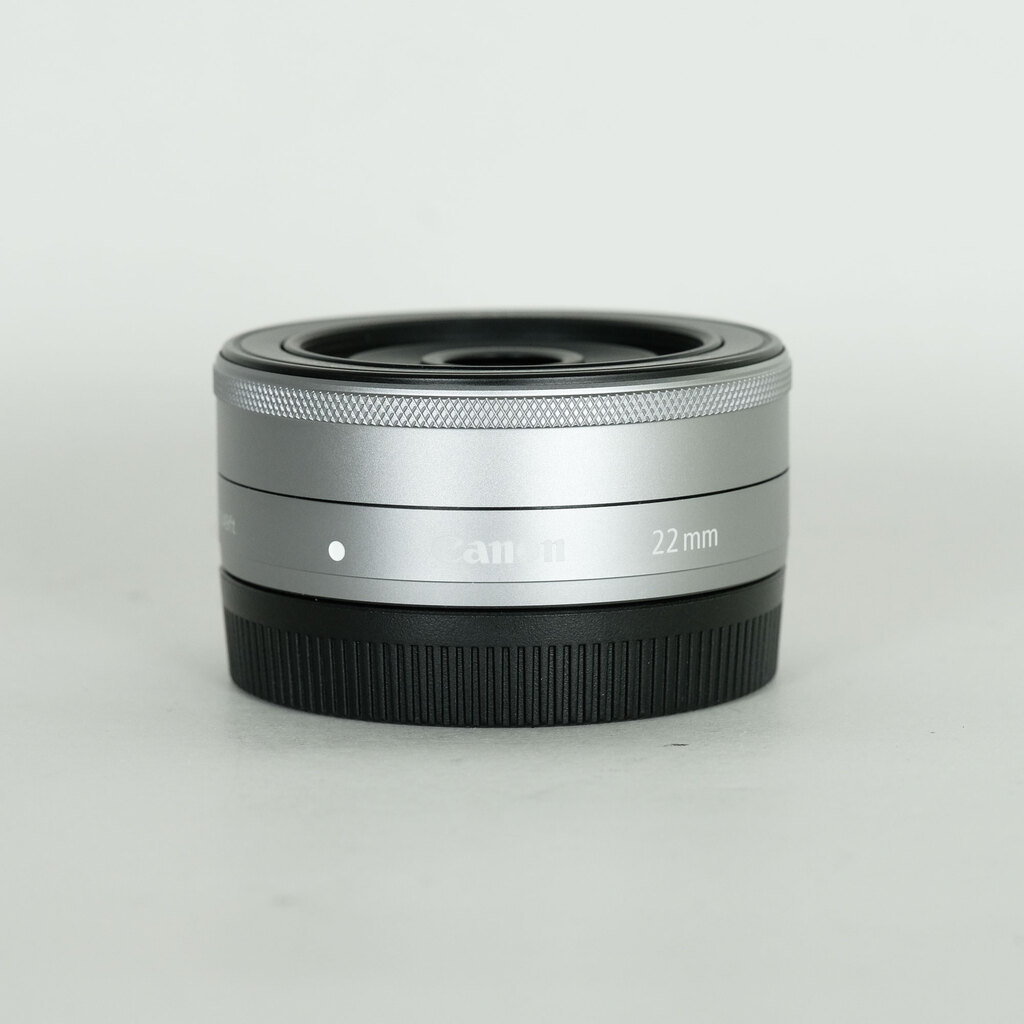 Canon EF-M22mm F2 STM