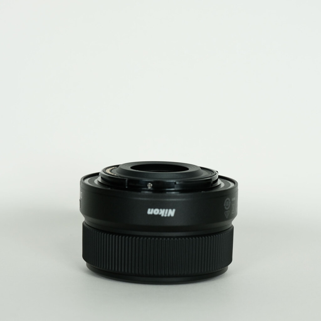 Nikon NIKKOR Z DX 24mm f/1.7 Nikon NIKKOR Z DX 24mm f/1.7