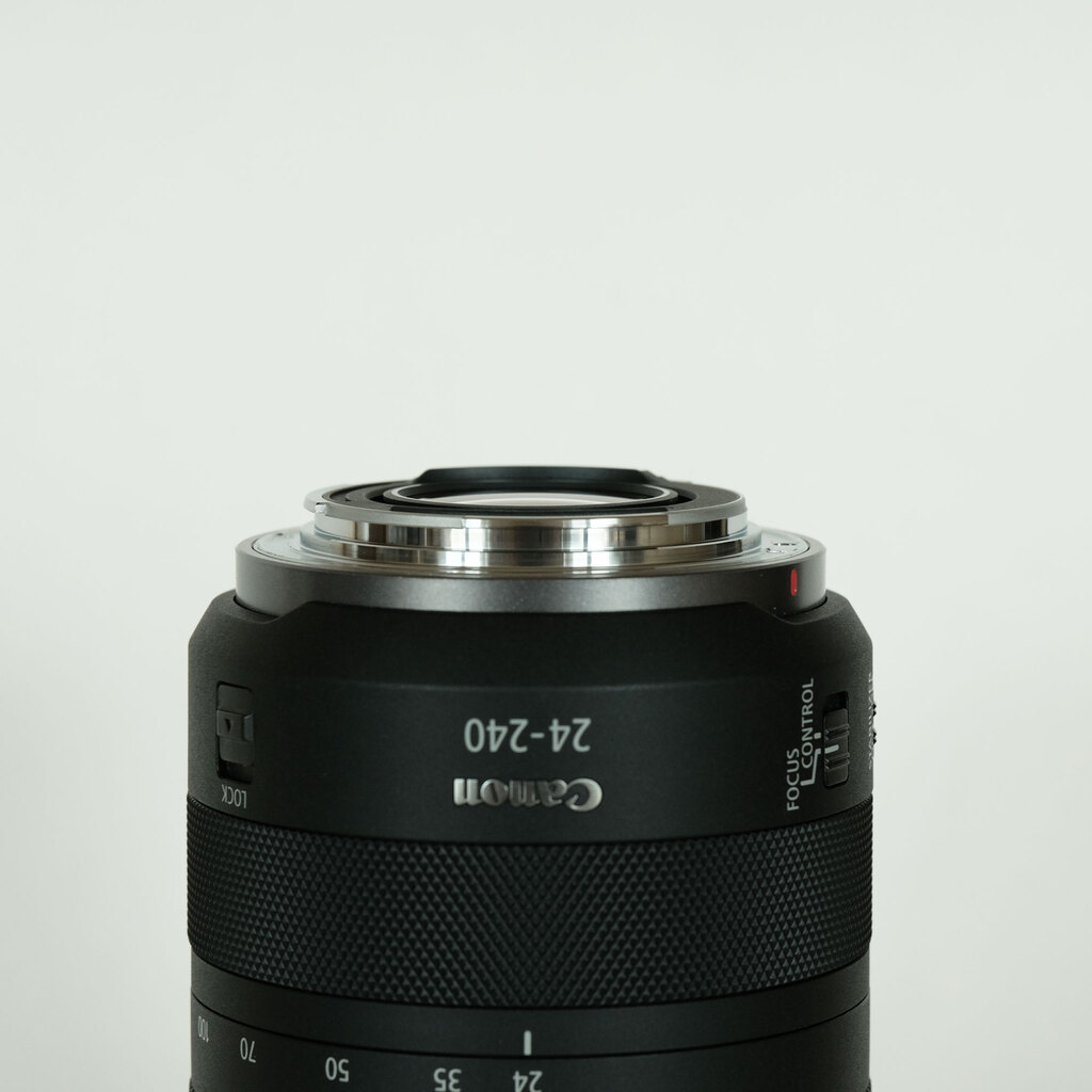 Canon RF24-240mm F4-6.3 IS USM Canon RF24-240mm F4-6.3 IS USM
