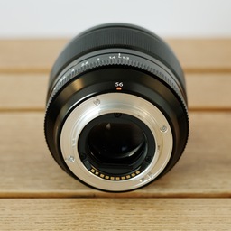 FUJIFILM XF56mmF1.2 R