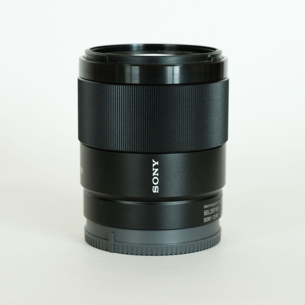 SONY FE 35mm F1.8 SEL35F18F SONY FE 35mm F1.8 SEL35F18F
