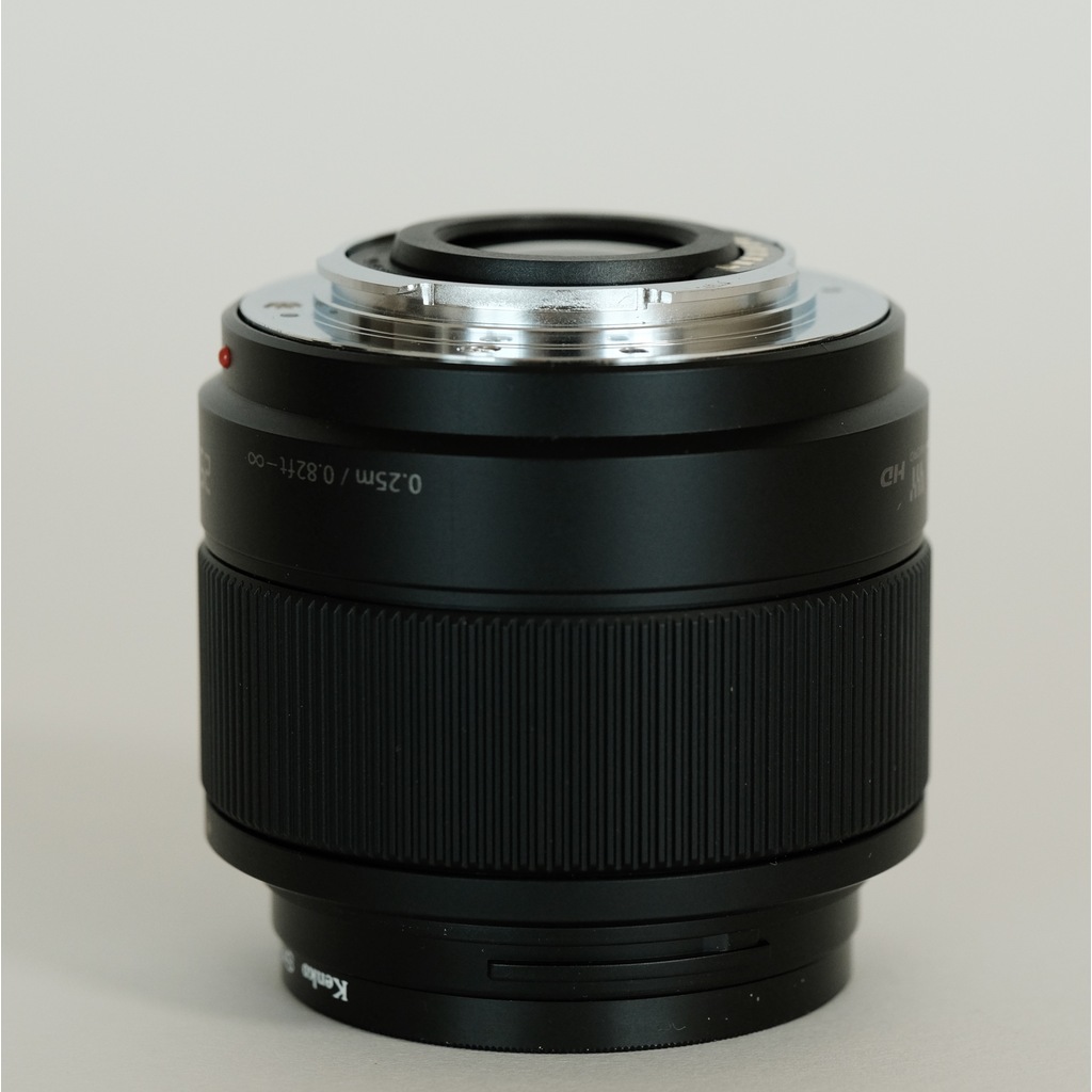 Panasonic LUMIXG 25mm F1.7 単焦点レンズ [美品中古] LUMIX G 25mm/F1.7 ASPH. H-H025-K [ブラック] 中古価格比較