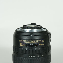 Nikon AF-S DX 18-70mm F3.5-4.5G(IF) Nikon AF-S DX 18-70mm F3.5-4.5G(IF)