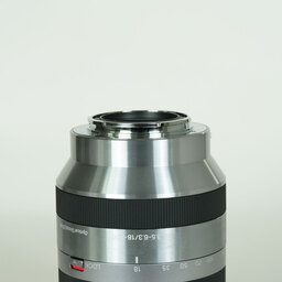 SONY E18-200mm F3.5-6.3 OSS SEL18200
