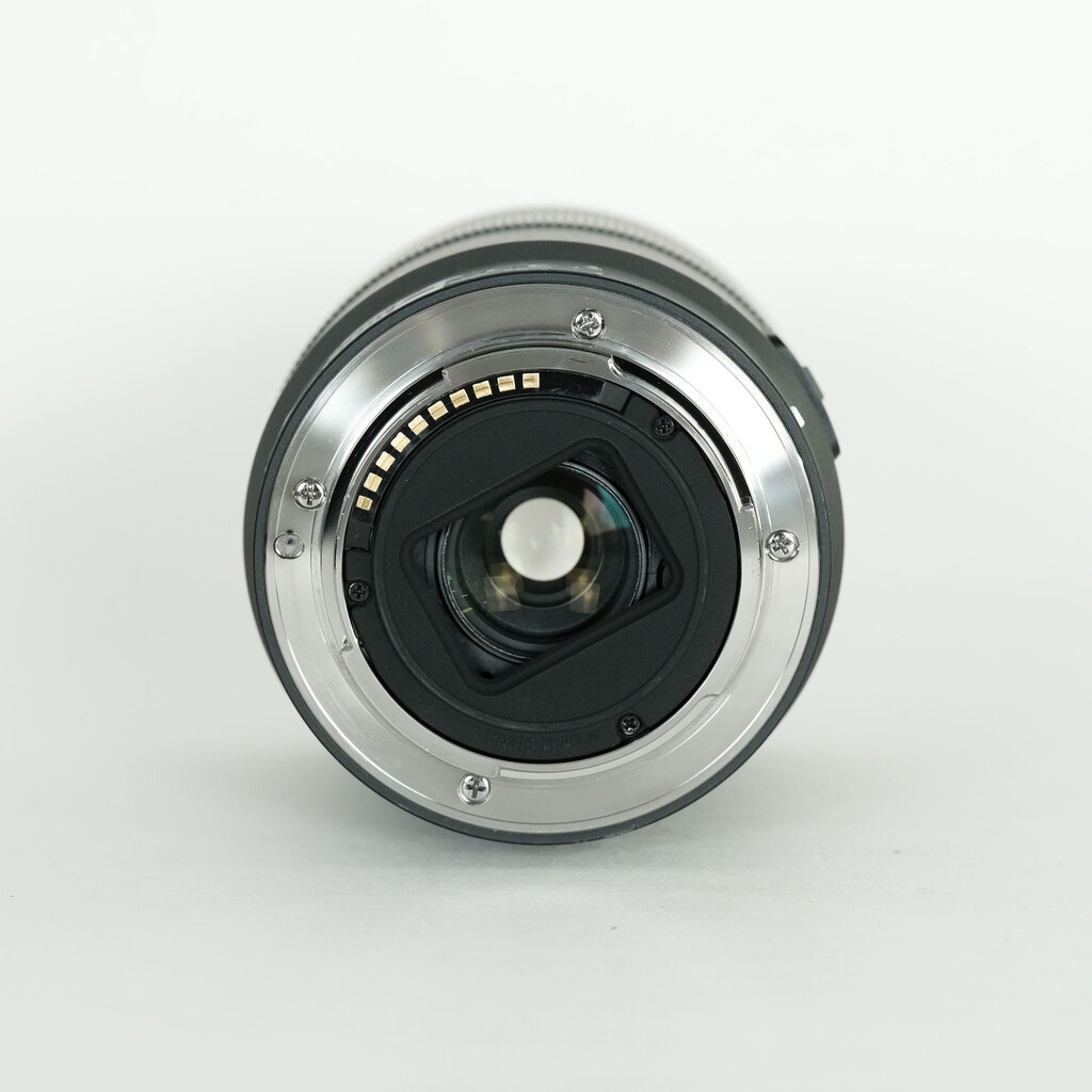 SONY E 18-135mm F3.5-5.6 OSS SEL18135