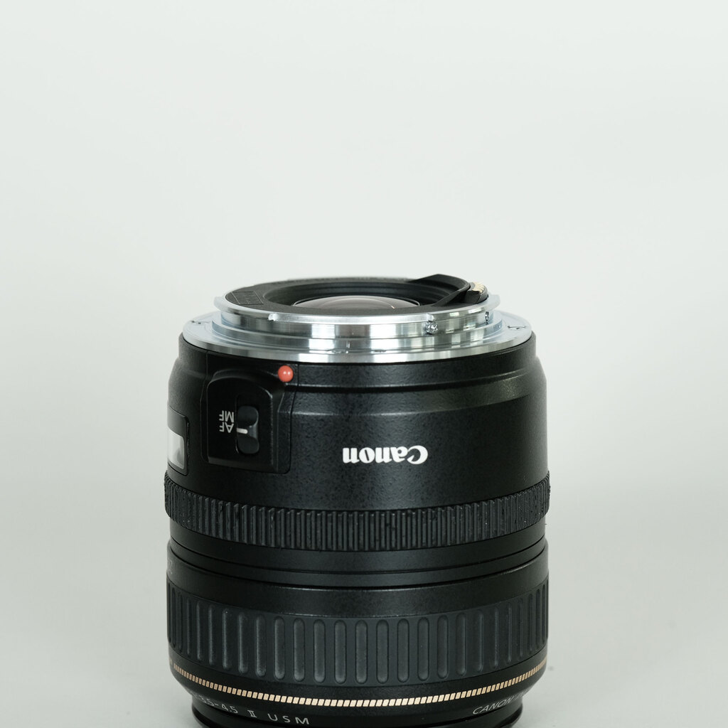 Canon EF28-105mm F3.5-4.5 II USM Canon EF28-105mm F3.5-4.5 II USM