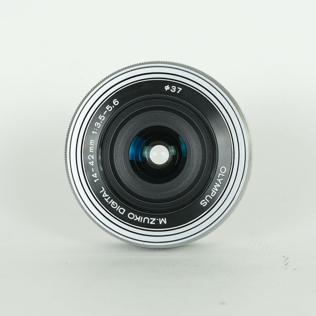 OLYMPUS M.ZUIKO DIGITAL ED 14-42mm F3.5-5.6 EZ シルバー