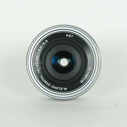 OLYMPUS M.ZUIKO DIGITAL ED 14-42mm F3.5-5.6 EZ シルバー