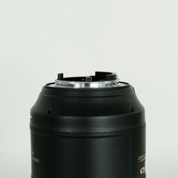 Nikon AF-S VR Micro-Nikkor 105mm f/2.8G IF-ED Nikon AF-S VR Micro-Nikkor 105mm f/2.8G IF-ED