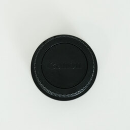 Canon EF-S18-200mm F3.5-5.6 IS Canon EF-S18-200mm F3.5-5.6 IS