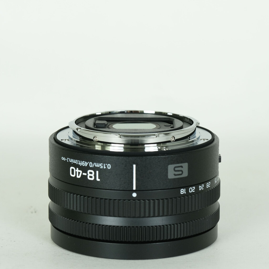 Panasonic LUMIX S 18-40mm F4.5-6.3 Panasonic LUMIX S 18-40mm F4.5-6.3
