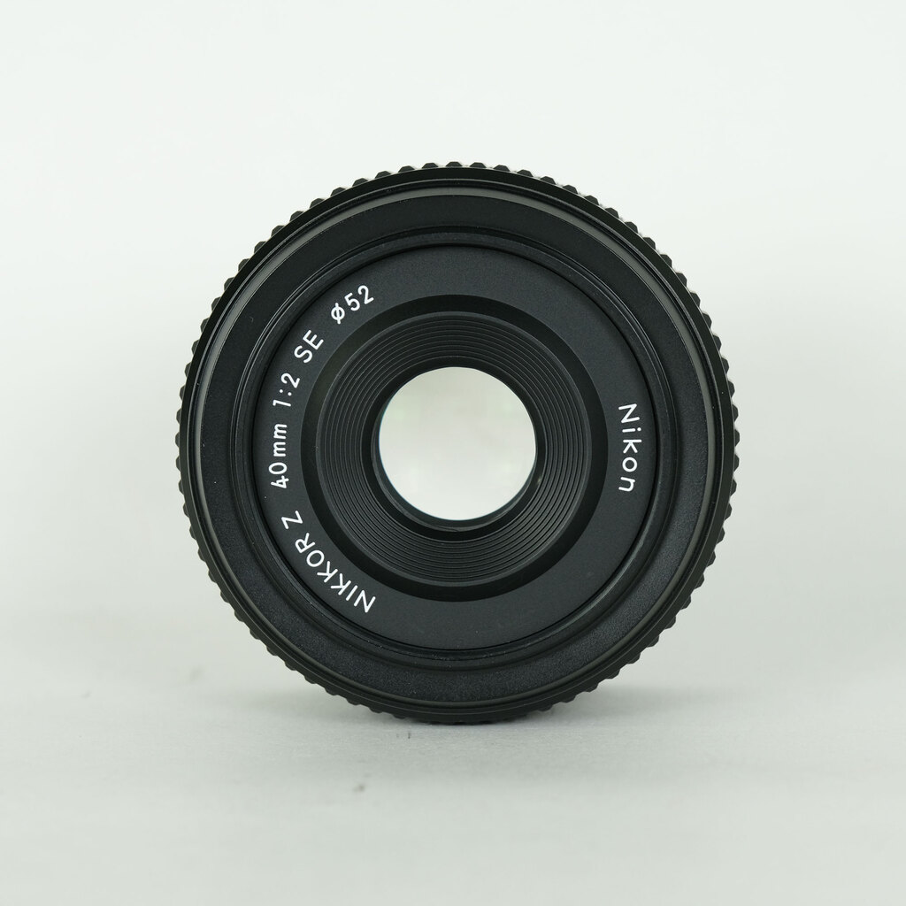Nikon NIKKOR Z 40mm f/2 Nikon NIKKOR Z 40mm f/2