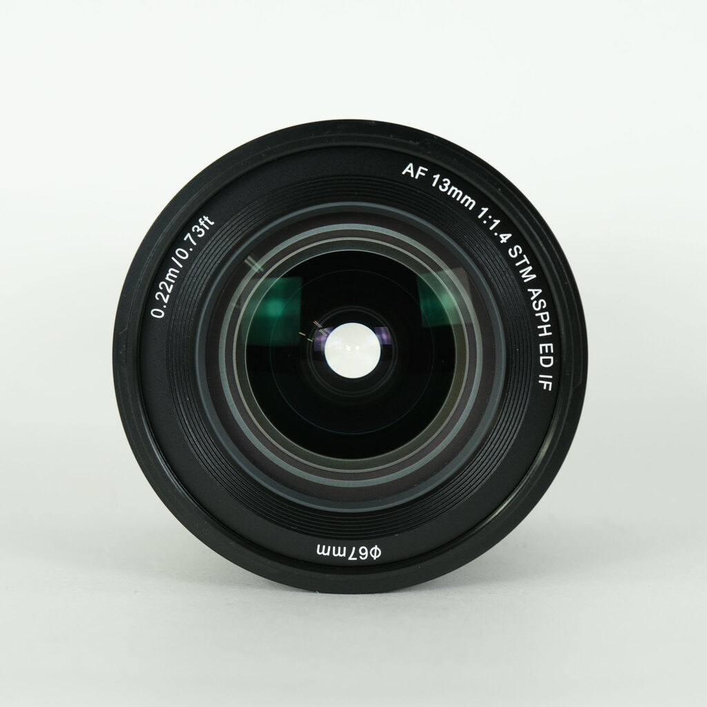 VILTROX AF 13mm F1.4(フジフイルムX用) VILTROX AF 13mm F1.4(フジフイルムX用)