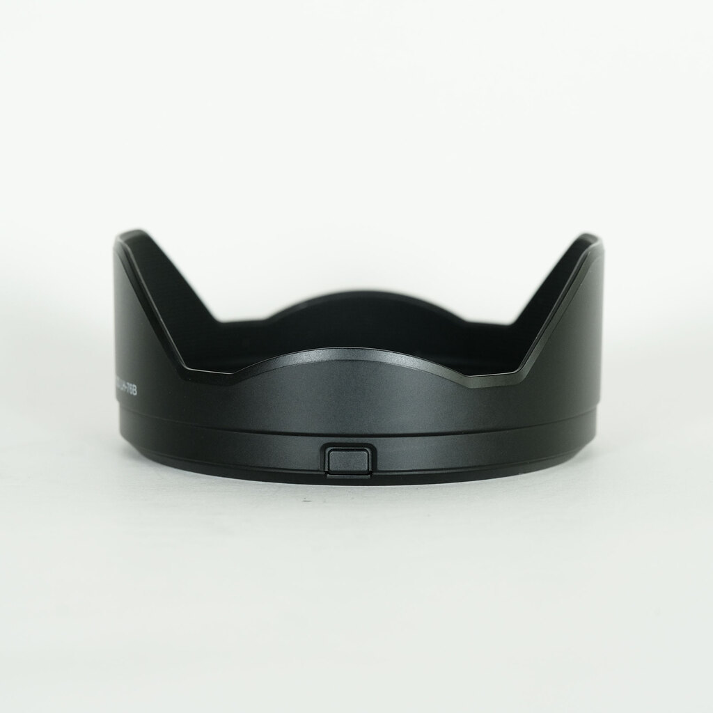 OLYMPUS M.ZUIKO DIGITAL ED 12-100mm F4.0 IS PRO OLYMPUS M.ZUIKO DIGITAL ED 12-100mm F4.0 IS PRO