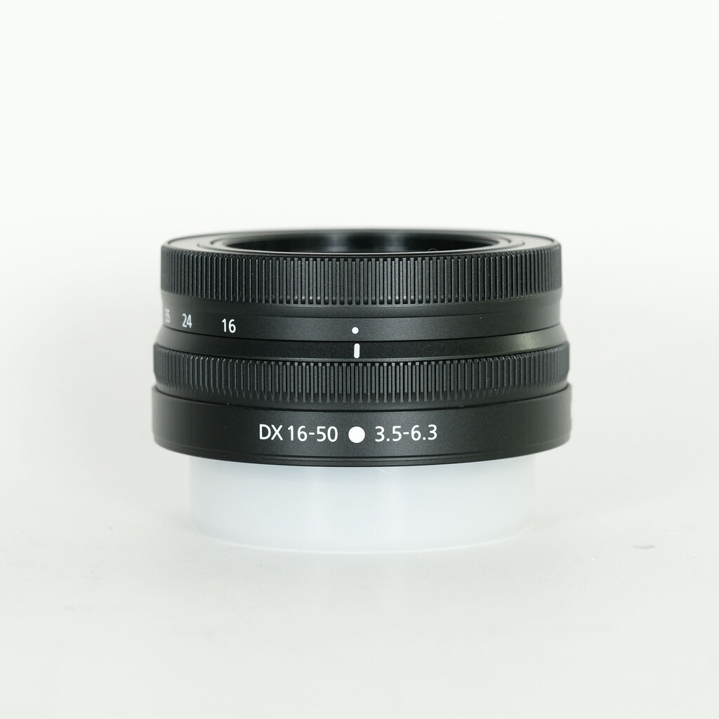 NIKON　レンズ Amazon.com : Nikon Super Wide Angle Zoom Lens for NIKKOR Z