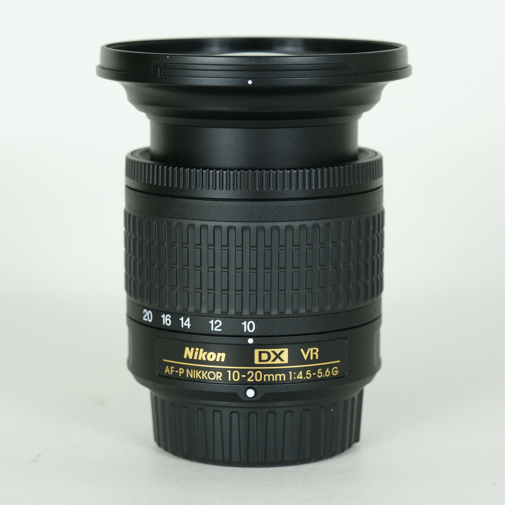 Nikon AF-P DX NIKKOR 10-20mm F4.5-5.6G VR Nikon AF-P DX NIKKOR 10-20mm F4.5-5.6G VR