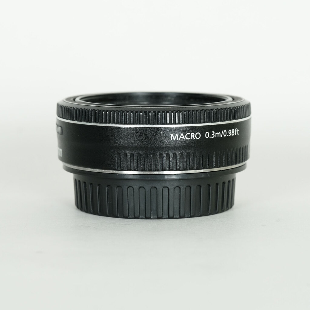 Canon EF40mm F2.8 STM
