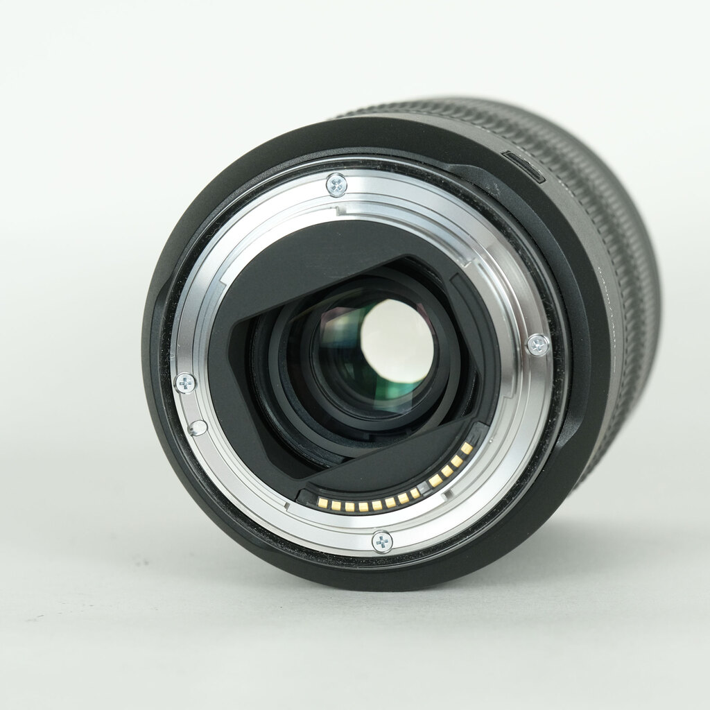 Canon RF24-105mm F4 L IS USM Canon RF24-105mm F4 L IS USM