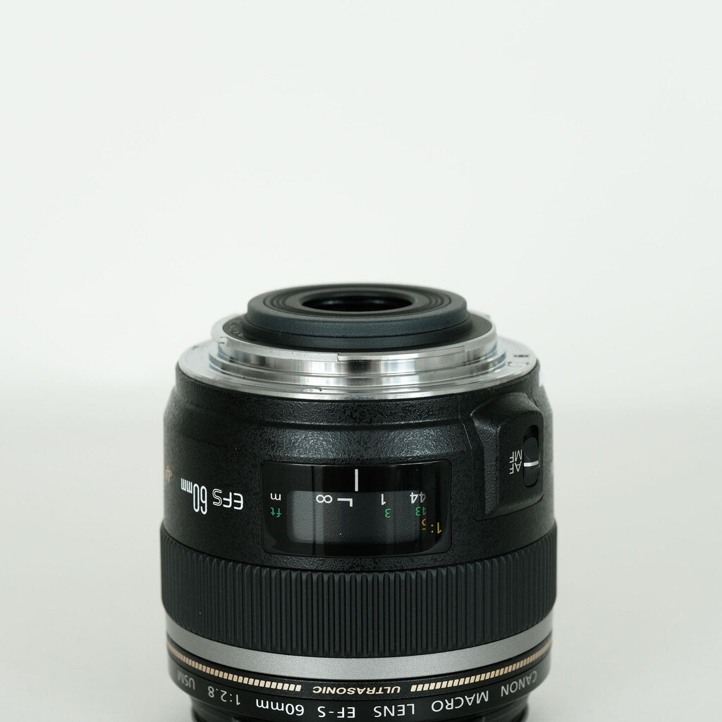 Canon EF-S60mm F2.8 マクロ USM Canon EF-S60mm F2.8 マクロ USM