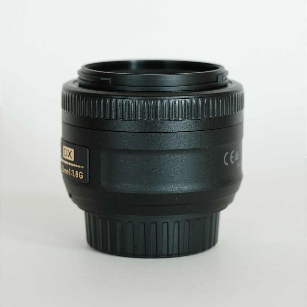 Nikon AF-S DX NIKKOR 35mm f/1.8G 最終値下げ Nikon AF-S DX NIKKOR 35mm f/1.8G