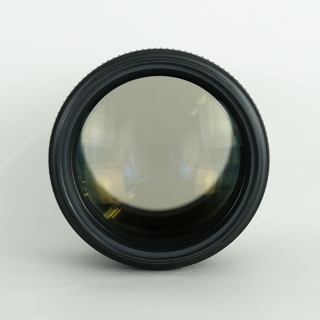 Nikon AF-S NIKKOR 105mm f/1.4E ED Nikon AF-S NIKKOR 105mm f/1.4E ED
