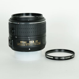 Nikon AF-S DX NIKKOR 18-55mm f3.5-5.6G VR II