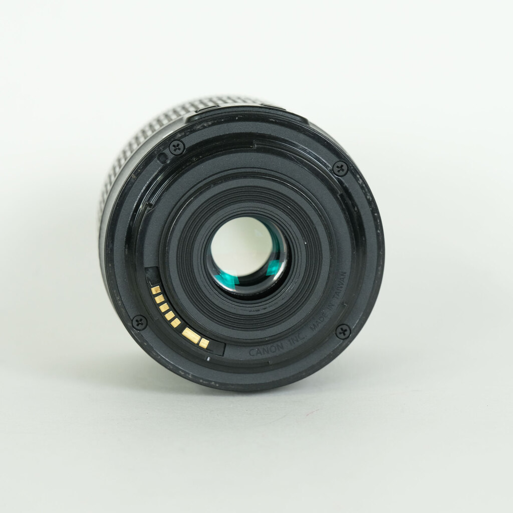 Canon EF-S18-55mm F3.5-5.6 IS STM