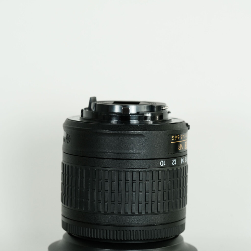 Nikon AF-P DX NIKKOR 10-20mm F4.5-5.6G VR Nikon AF-P DX NIKKOR 10-20mm F4.5-5.6G VR