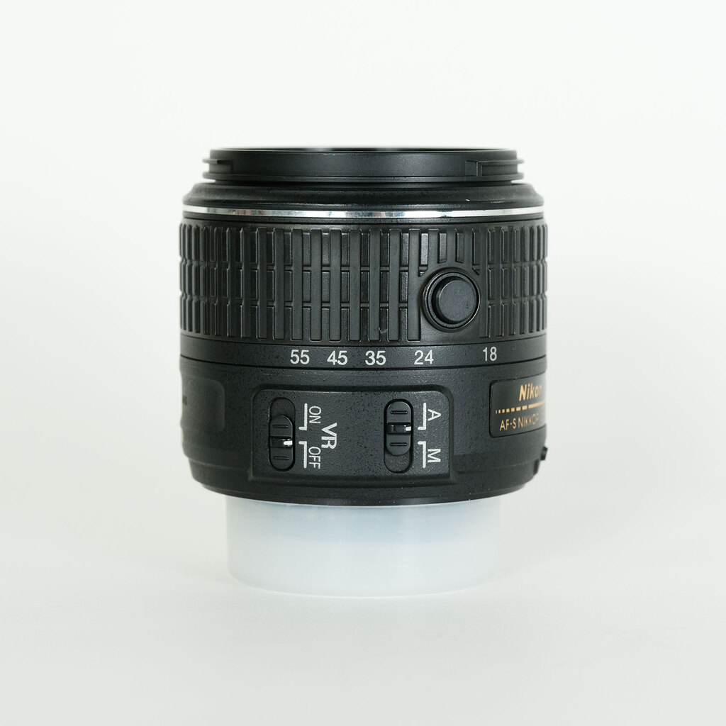 Nikon AF-S DX NIKKOR 18-55mm f3.5-5.6G VR II Nikon AF-S DX NIKKOR 18-55mm f3.5-5.6G VR II