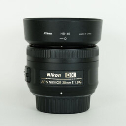 Nikon AF-S DX NIKKOR 35mm f/1.8G Nikon AF-S DX NIKKOR 35mm f/1.8G
