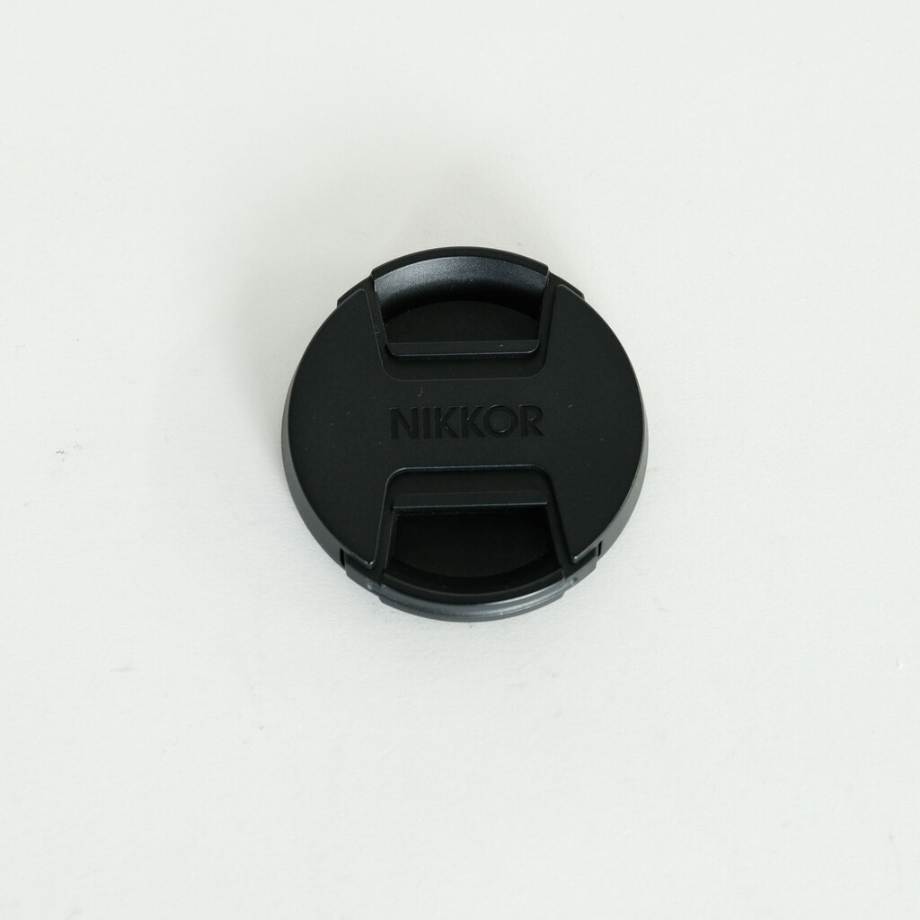 Nikon NIKKOR Z 40mm f/2 Nikon NIKKOR Z 40mm f/2