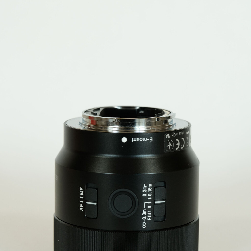 SONY FE 50mm F2.8 Macro SEL50M28 SONY FE 50mm F2.8 Macro SEL50M28