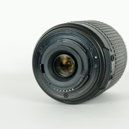 Nikon AF-S DX VR Zoom-Nikkor 55-200mm F4-5.6G IF-ED