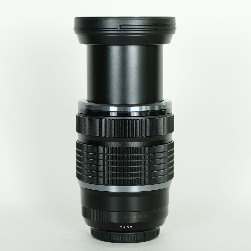 ★ OLYMPUS 中望遠レンズ 100mm 悪魔のレンズ】オリンパス 12-100mm F4.0はなぜ「悪魔のレンズ