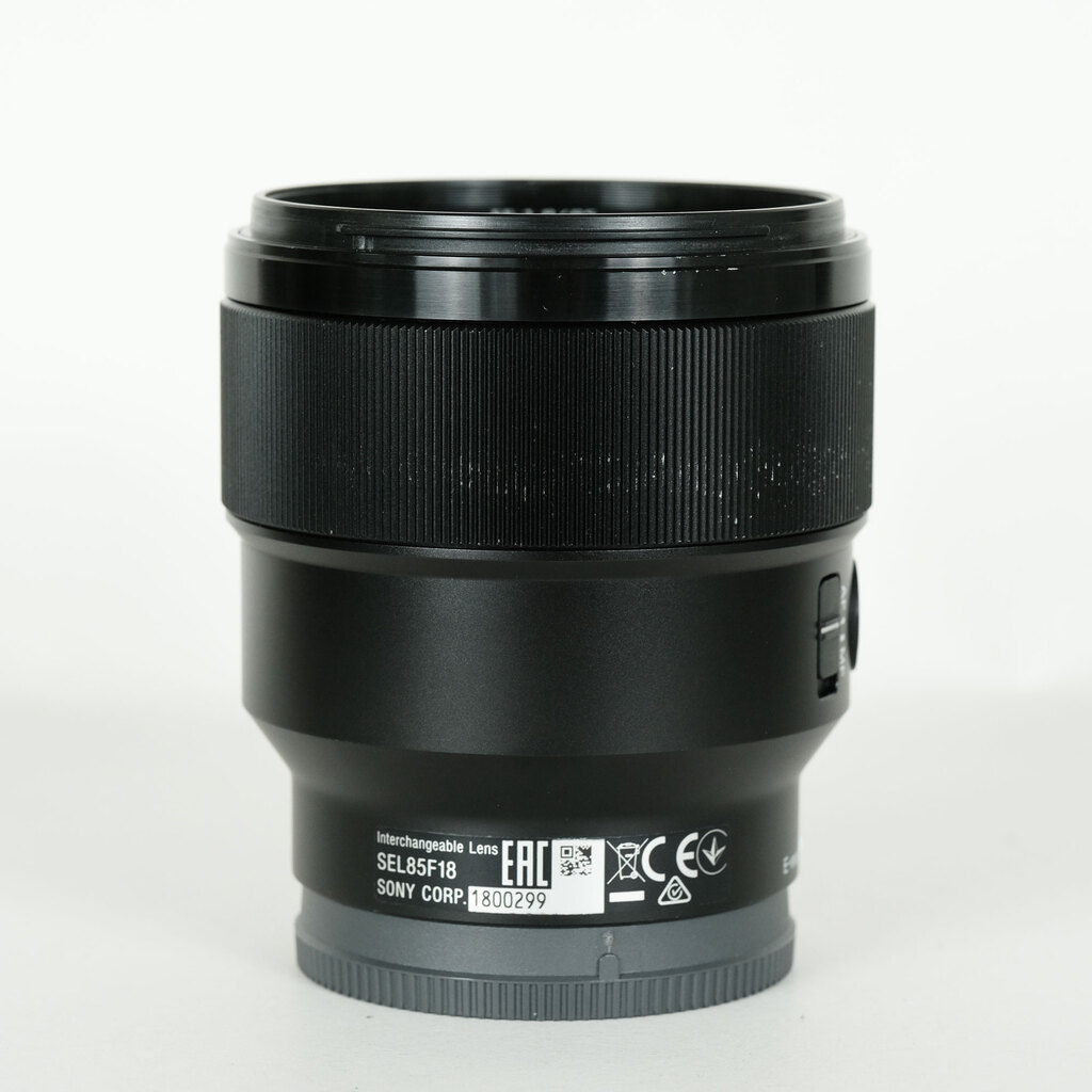 SONY FE 85mm F1.8 SEL85F18
